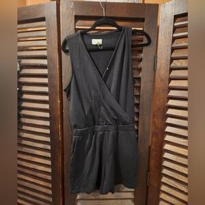 Lou & Grey Black SignatureSoft Garment